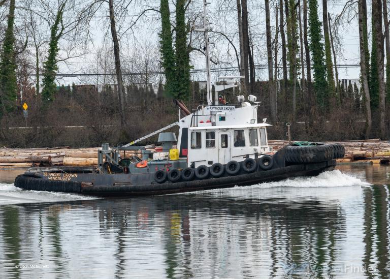 seymour crown (Tug) - IMO , MMSI 316016663 under the flag of Canada
