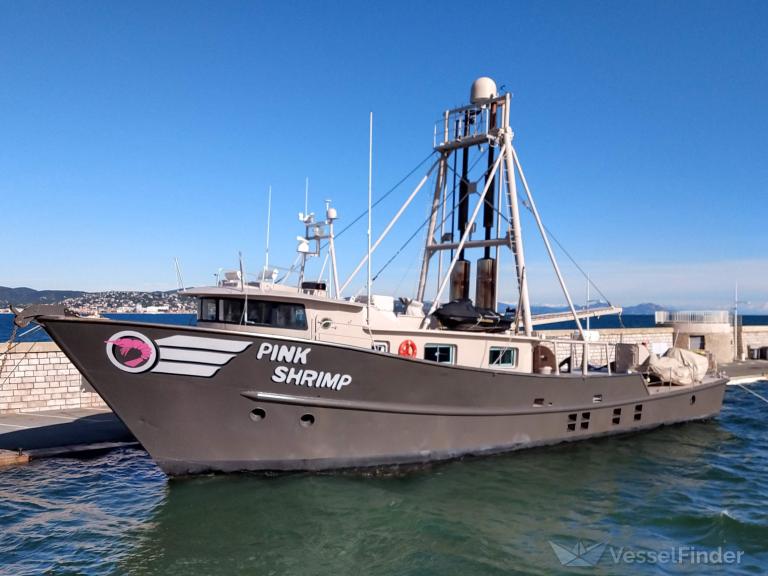 pink shrimp (Pleasure craft) - IMO , MMSI 319203000, Call Sign ZCXB3 under the flag of Cayman Islands