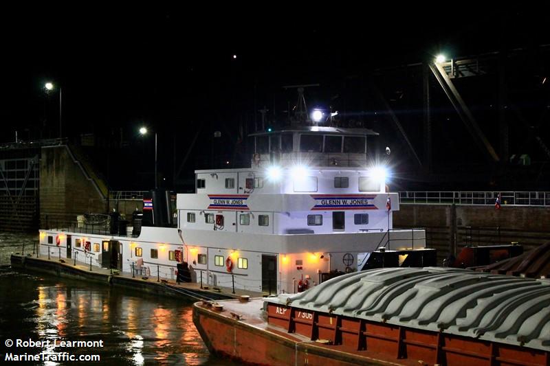 glenn w jones (Towing vessel) - IMO , MMSI 367057710, Call Sign WDC6543 under the flag of United States (USA)