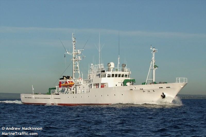 mihama (Fishing Support Vessel) - IMO 9258052, MMSI 432192000, Call Sign JPNZ under the flag of Japan