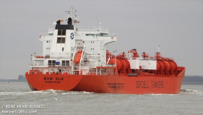 bow sun (Chemical/Oil Products Tanker) - IMO 9197284, MMSI 563827000, Call Sign 9VAL7 under the flag of Singapore