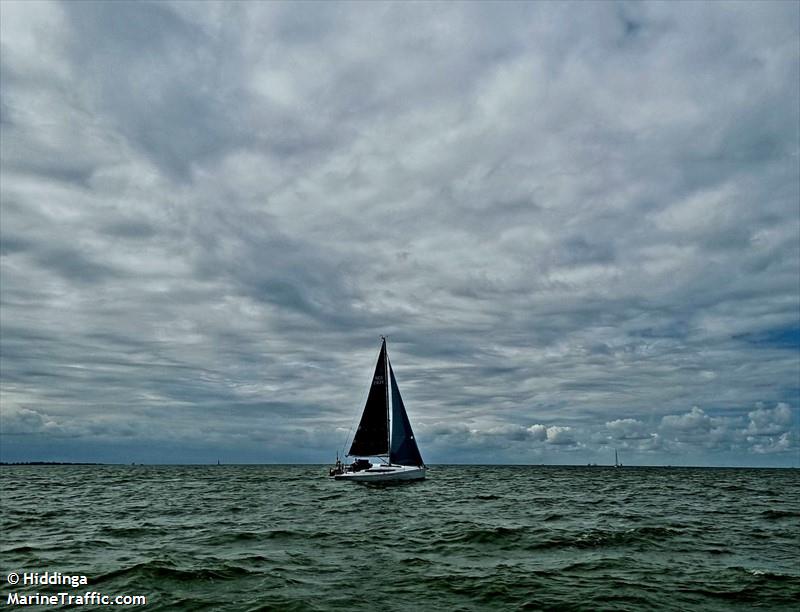 hinde (Pleasure craft) - IMO , MMSI 244733494, Call Sign PB8930 under the flag of Netherlands