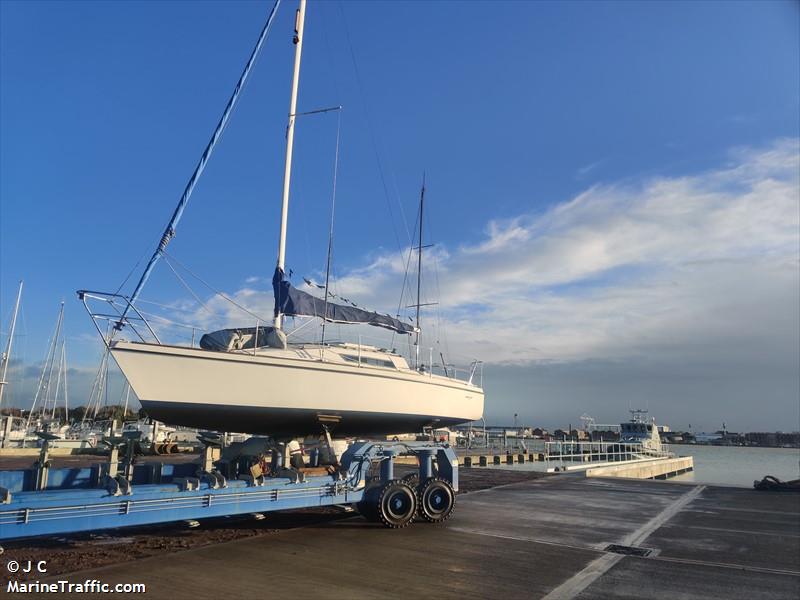 acorn (Sailing vessel) - IMO , MMSI 232041331, Call Sign 2ISO7 under the flag of United Kingdom (UK)