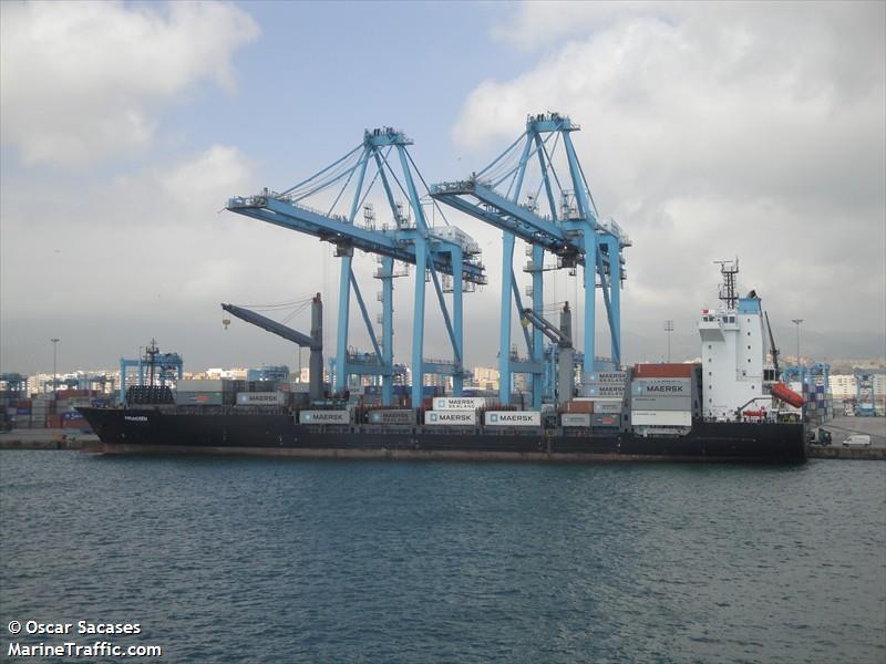 agosto 12 (Offshore Support Vessel) - IMO 9746968, MMSI 563552000, Call Sign 9V3402 under the flag of Singapore