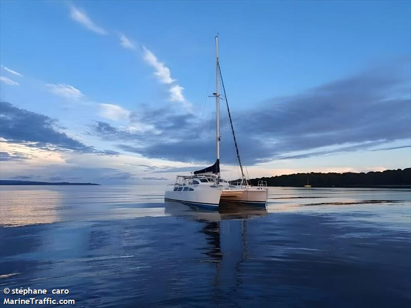 noix de coco (Sailing vessel) - IMO , MMSI 227684210, Call Sign FQ7705 under the flag of France
