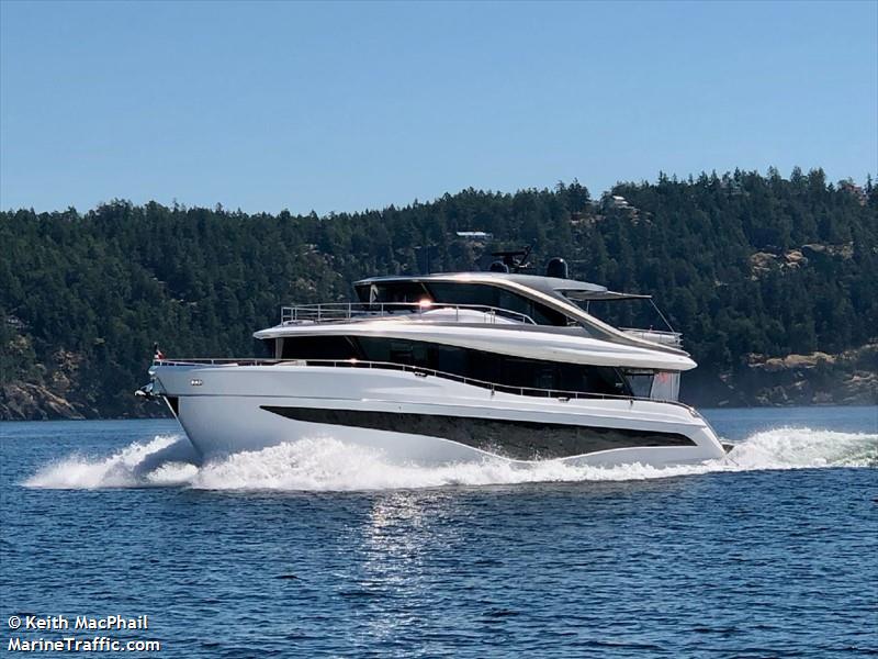 k krew (Pleasure craft) - IMO , MMSI 316051317 under the flag of Canada