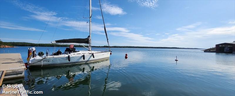 first out (Sailing vessel) - IMO , MMSI 211779350, Call Sign DJ9386 under the flag of Germany