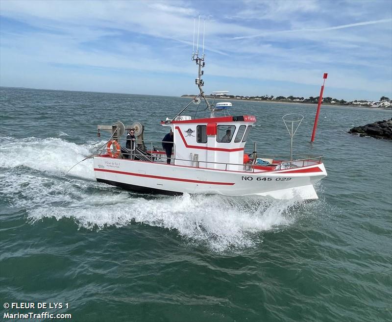 fleur de lys 1 (Fishing vessel) - IMO , MMSI 227638870, Call Sign FS7786 under the flag of France