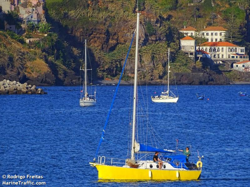 mayicha tsara (Sailing vessel) - IMO , MMSI 228154390, Call Sign FAK2035 under the flag of France