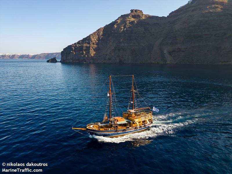 hermes (Passenger ship) - IMO , MMSI 237179200, Call Sign SV2232 under the flag of Greece