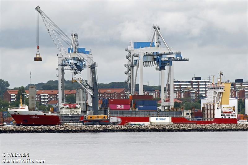 andrea (Container Ship) - IMO 9333357, MMSI 255993000, Call Sign CRZI under the flag of Madeira