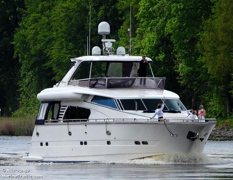 4you (Pleasure craft) - IMO , MMSI 218004840, Call Sign DJVH2 under the flag of Germany