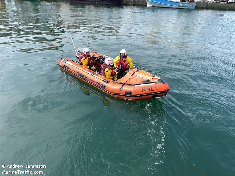 rnli lifeboat d-877 (SAR) - IMO , MMSI 232046185 under the flag of United Kingdom (UK)