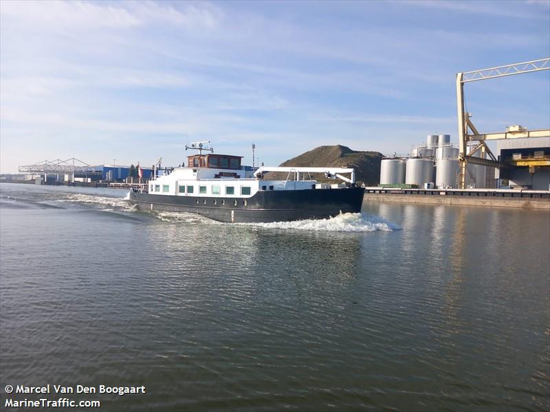 renate (Passenger ship) - IMO , MMSI 269057826, Call Sign HE782PR under the flag of Switzerland