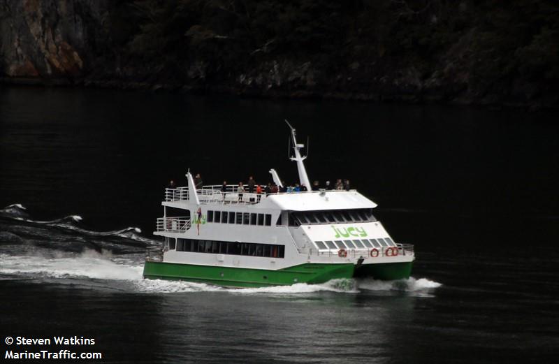 maiden of milford (Passenger ship) - IMO , MMSI 512001814, Call Sign ZMA3625 under the flag of New Zealand