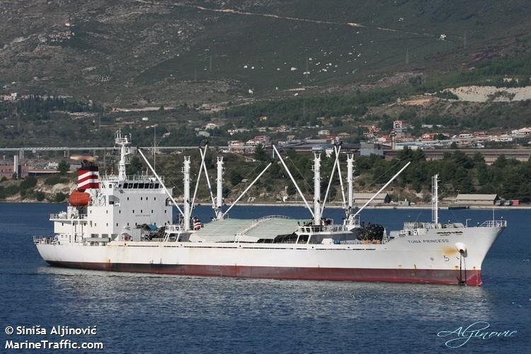 helpr 1 (Passenger (Cruise) Ship) - IMO 8804696, MMSI 576139000, Call Sign YJS7403 under the flag of Vanuatu