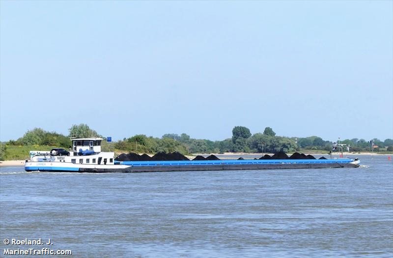 linnea (Cargo ship) - IMO , MMSI 244384750, Call Sign PI4818 under the flag of Netherlands