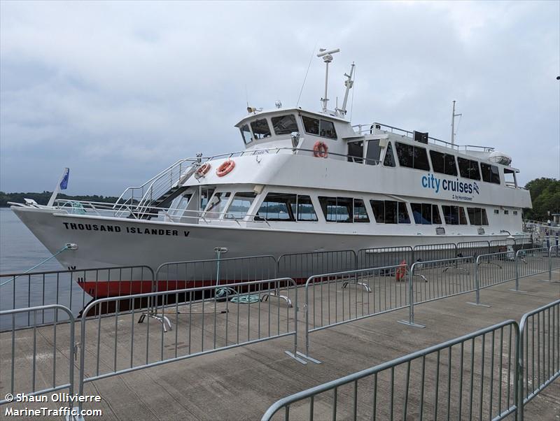 thousand islander v (Passenger Ship) - IMO 8745187, MMSI 316048074 under the flag of Canada