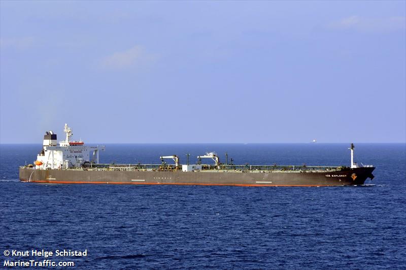 fighter two (Crude Oil Tanker) - IMO 9296391, MMSI 518998763, Call Sign E5U4743 under the flag of Cook Islands