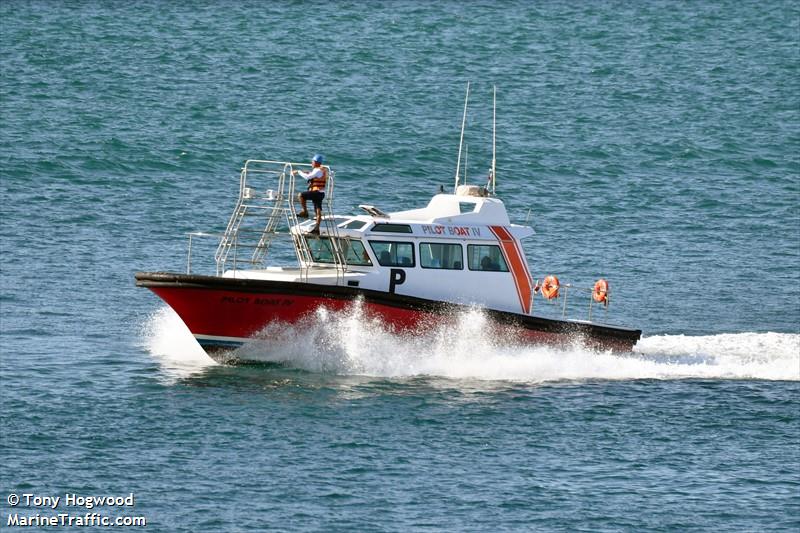pilots iv (Fishing vessel) - IMO , MMSI 710013240, Call Sign 100200 under the flag of Brazil