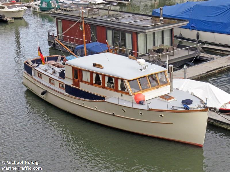 nan (Pleasure craft) - IMO , MMSI 211460450, Call Sign DB3142 under the flag of Germany