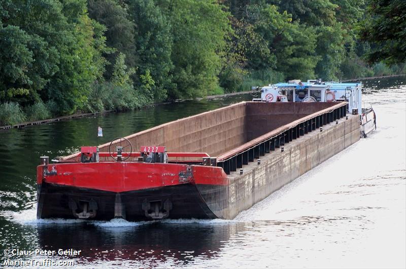 sch 2414 (Cargo ship) - IMO , MMSI 211518790, Call Sign DG4637 under the flag of Germany