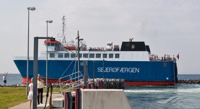 sejeroefaergen (Passenger/Ro-Ro Cargo Ship) - IMO 9178185, MMSI 219000584, Call Sign OZOH under the flag of Denmark