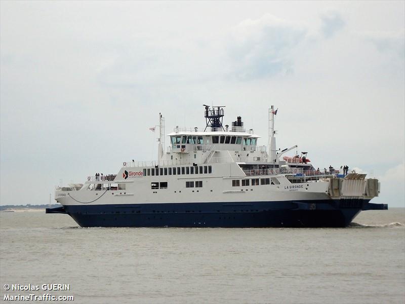 la gironde (Passenger/Ro-Ro Cargo Ship) - IMO 9246748, MMSI 227009610, Call Sign FGA5908 under the flag of France