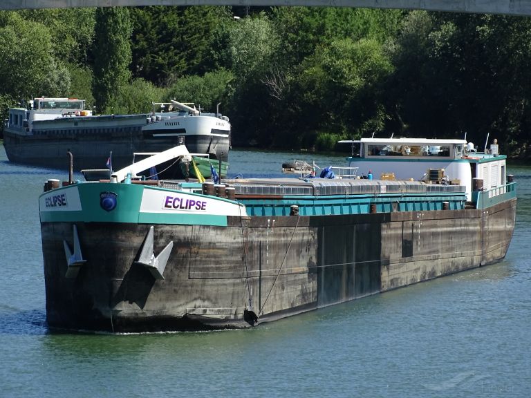 eclipse (Cargo ship) - IMO , MMSI 227098020, Call Sign FM6588 under the flag of France