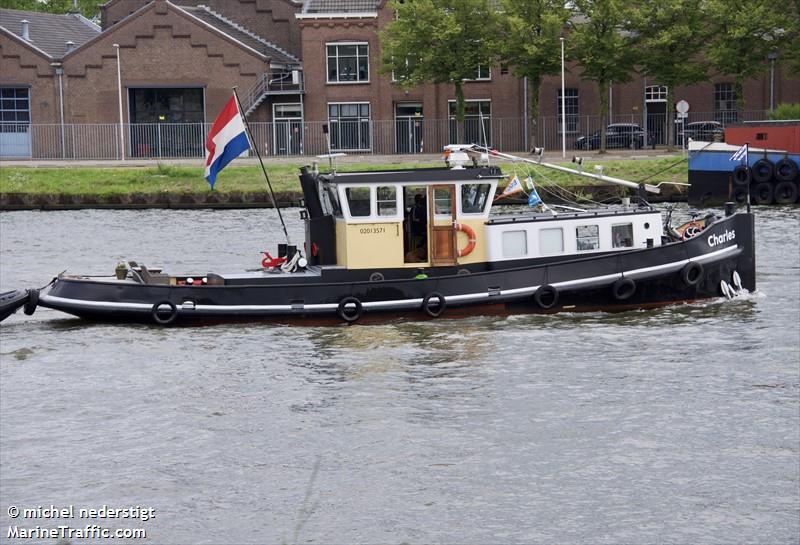 charles (Tug) - IMO , MMSI 244131651, Call Sign PI8276 under the flag of Netherlands