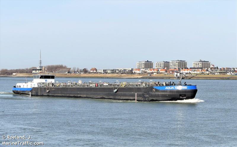 aqua tiberis (Tanker) - IMO , MMSI 244190323, Call Sign PD4908 under the flag of Netherlands