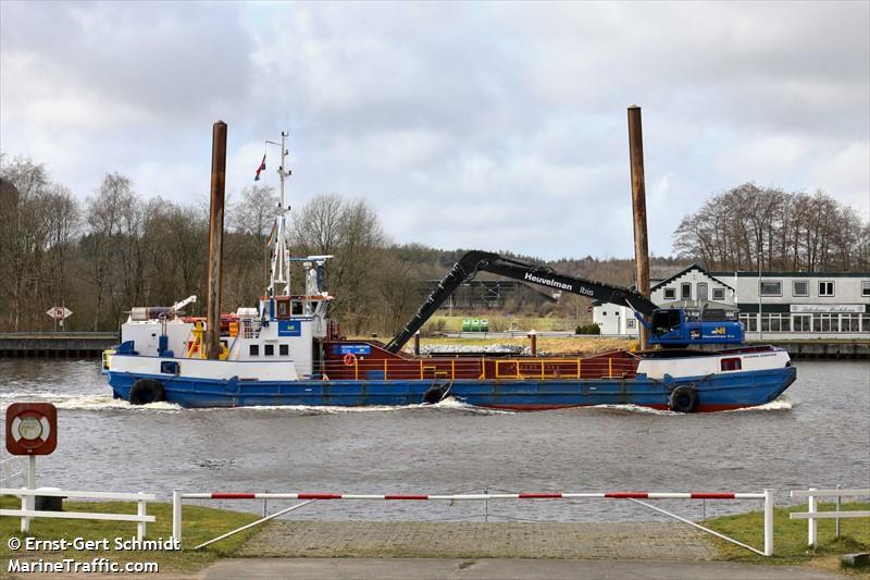 johanna josephine (Dredger) - IMO 8650801, MMSI 244647000, Call Sign PFED under the flag of Netherlands