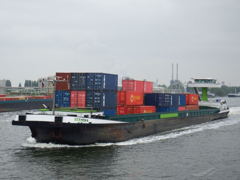 00 (Cargo ship) - IMO , MMSI 244750786, Call Sign 70 under the flag of Netherlands