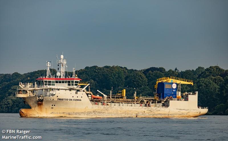 tristao da cunha (Hopper Dredger) - IMO 9823493, MMSI 253618000, Call Sign LXTJ under the flag of Luxembourg