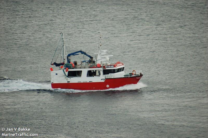 peder b (Fishing vessel) - IMO , MMSI 257508600, Call Sign LM2752 under the flag of Norway