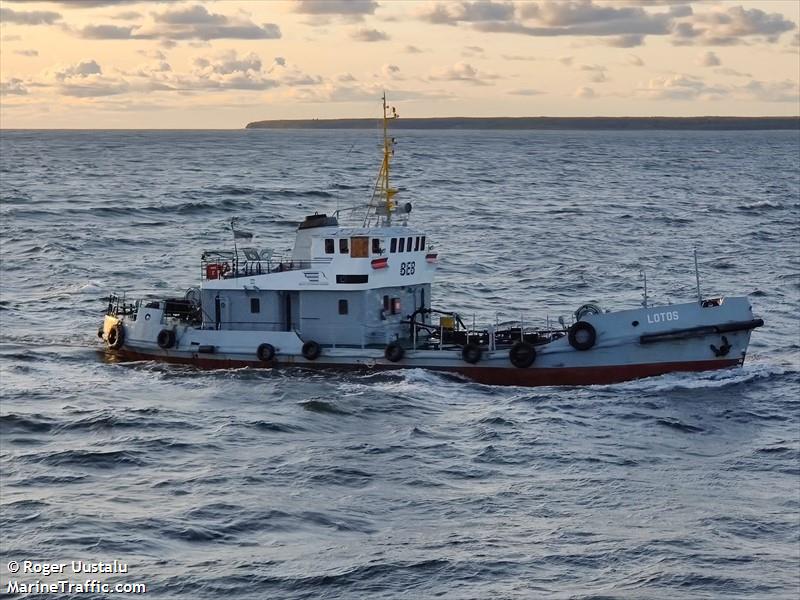 lotos (Pollution Control Vessel) - IMO 8846711, MMSI 276538000, Call Sign ES2099 under the flag of Estonia