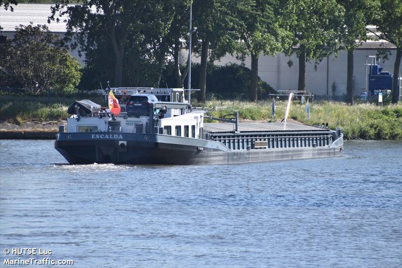 escalda (Cargo ship) - IMO , MMSI 205513290, Call Sign PE 5189 under the flag of Belgium