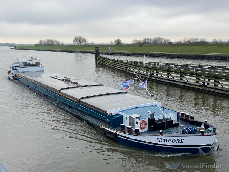 tempore (Cargo ship) - IMO , MMSI 205545690, Call Sign OT5456 under the flag of Belgium