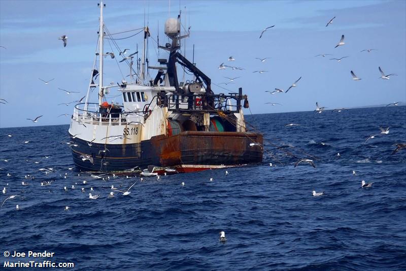 fvfladda maid ul209 (Fishing vessel) - IMO , MMSI 233826000, Call Sign MHXK6 under the flag of United Kingdom (UK)