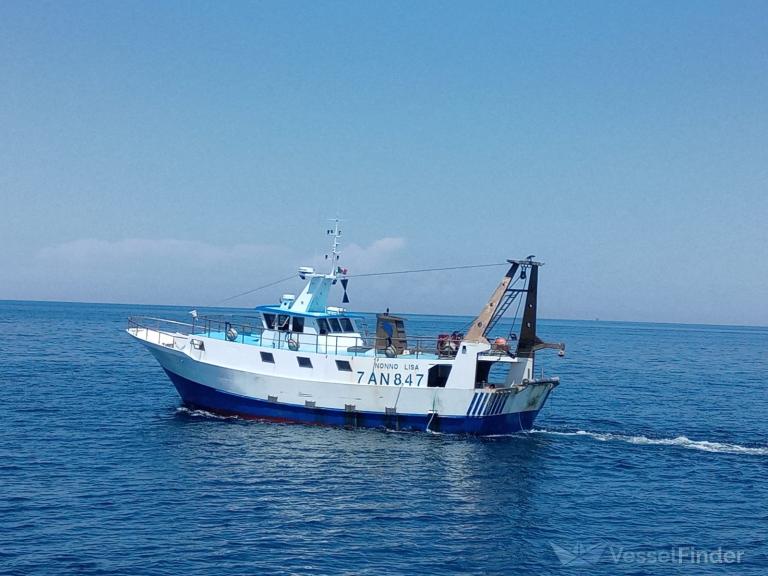 nonno lisa (Fishing vessel) - IMO , MMSI 247089410, Call Sign INOQ2 under the flag of Italy