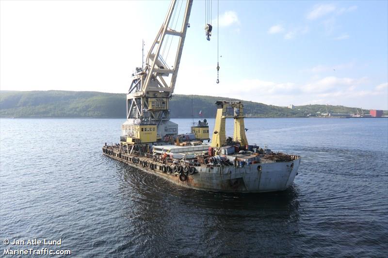 pk-6 (Dredging or UW ops) - IMO , MMSI 273310080 under the flag of Russia
