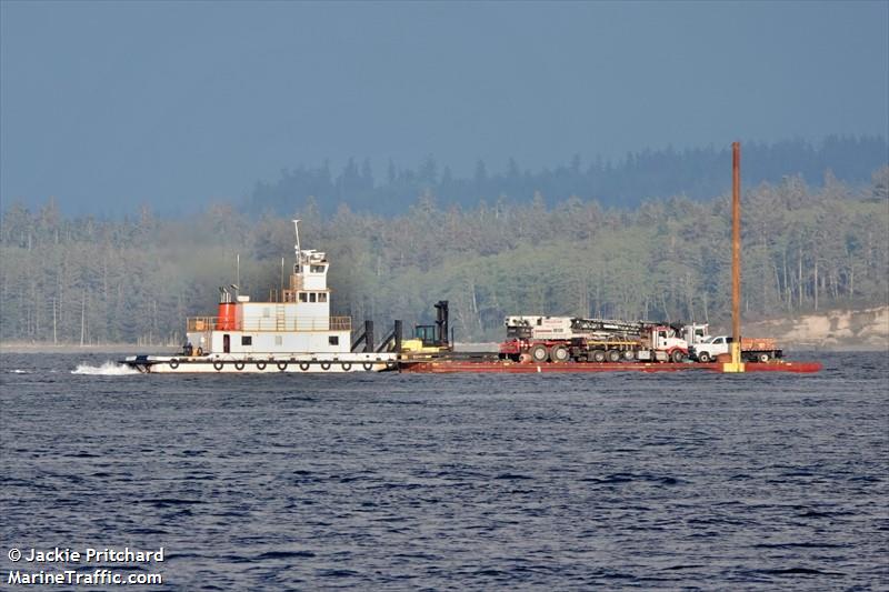 carolyn h (Pusher Tug) - IMO 8851053, MMSI 367712860, Call Sign WDI5873 under the flag of United States (USA)