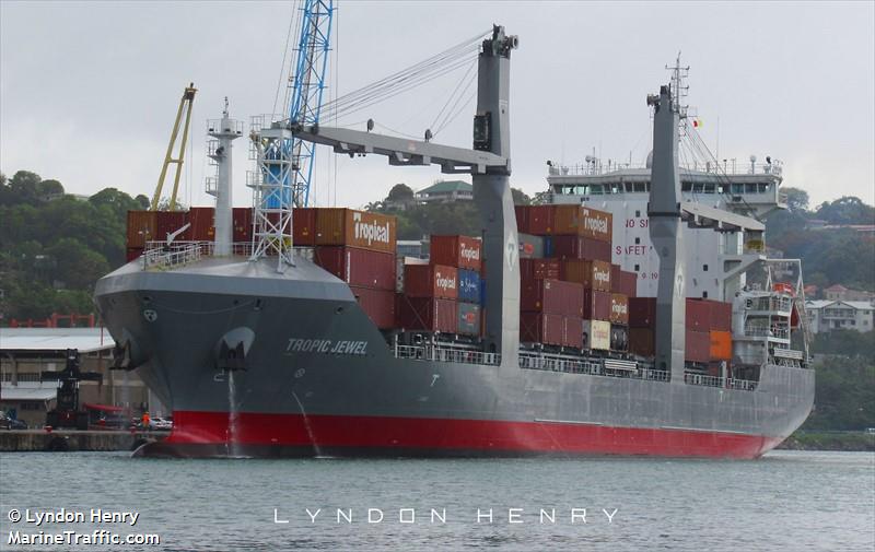 tropic jewel (Container Ship) - IMO 9819947, MMSI 377901119, Call Sign J8QX9 under the flag of St Vincent & Grenadines