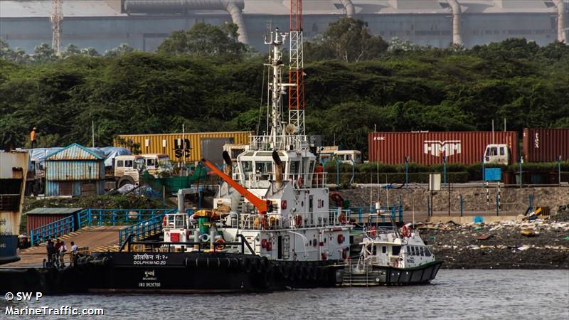 dolphin no.20 (Tug) - IMO 9626780, MMSI 419000411, Call Sign AVPP under the flag of India