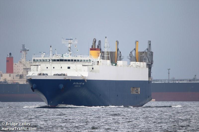 daybreaks bell (Ro-Ro Cargo Ship) - IMO 9791119, MMSI 431008509, Call Sign JD4029 under the flag of Japan