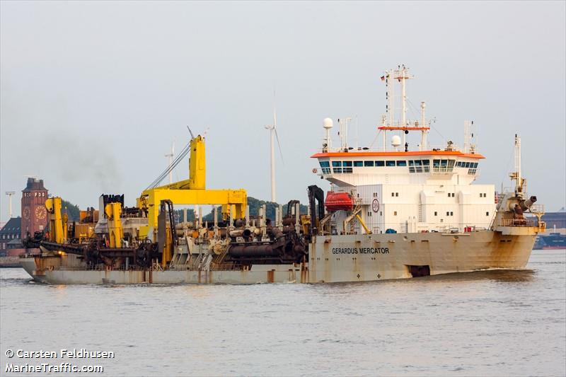 gerardus mercator (Hopper Dredger) - IMO 9119335, MMSI 645309000, Call Sign 3BRF under the flag of Mauritius