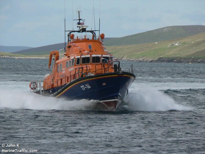 rnli lifeboat 17-14 (SAR) - IMO , MMSI 232003052 under the flag of United Kingdom (UK)