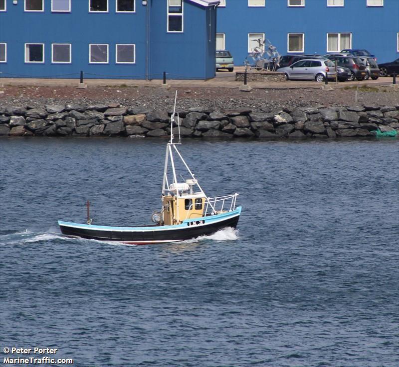 utilise (Fishing vessel) - IMO , MMSI 232022593, Call Sign MFLF7 under the flag of United Kingdom (UK)