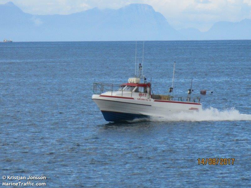 ros (Fishing vessel) - IMO , MMSI 251140340, Call Sign 6917 under the flag of Iceland