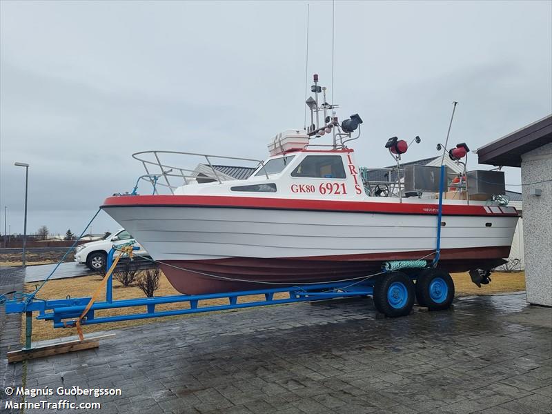 vikari (Fishing vessel) - IMO , MMSI 251215640, Call Sign 6921 under the flag of Iceland